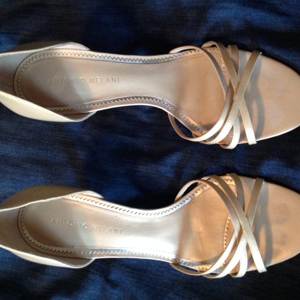 Light Shimmery Cream Strappy Sandals by Antonio Melani Size 8.5